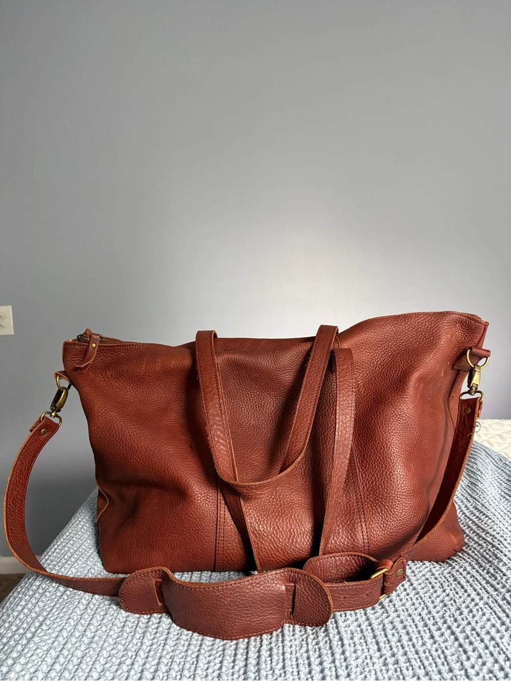 Duluth Trading Co spacious leather